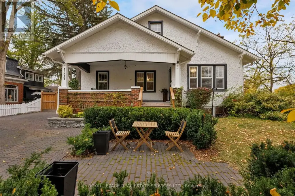 1099 Sixth Line, Oakville (CP College Park)
