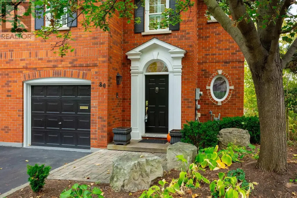 80 Fairwood Place W, Burlington (Bayview)