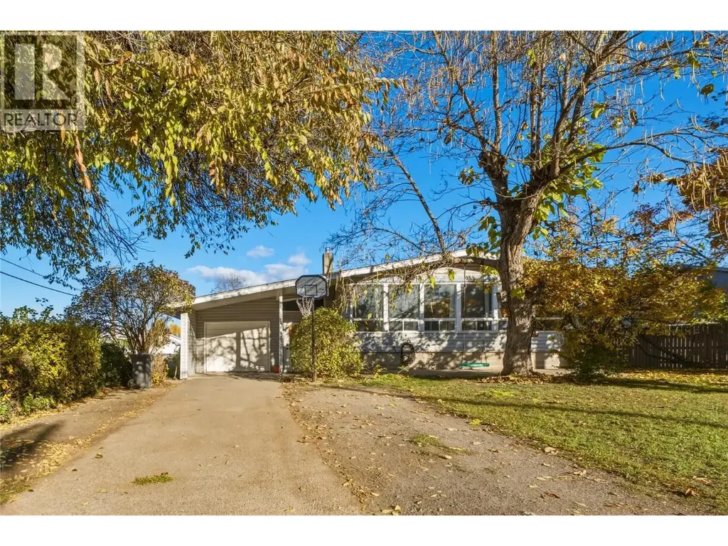 2140 Rosedale Avenue, Armstrong