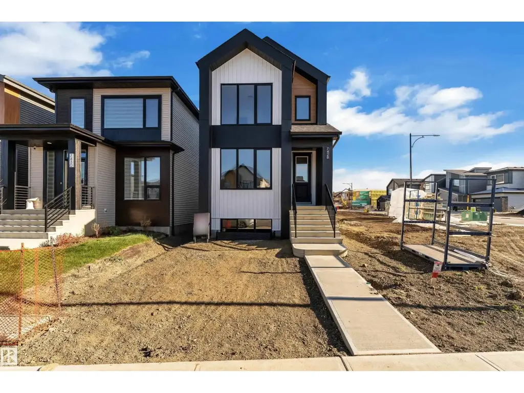 7428 Klapstein Cr Sw, Edmonton
