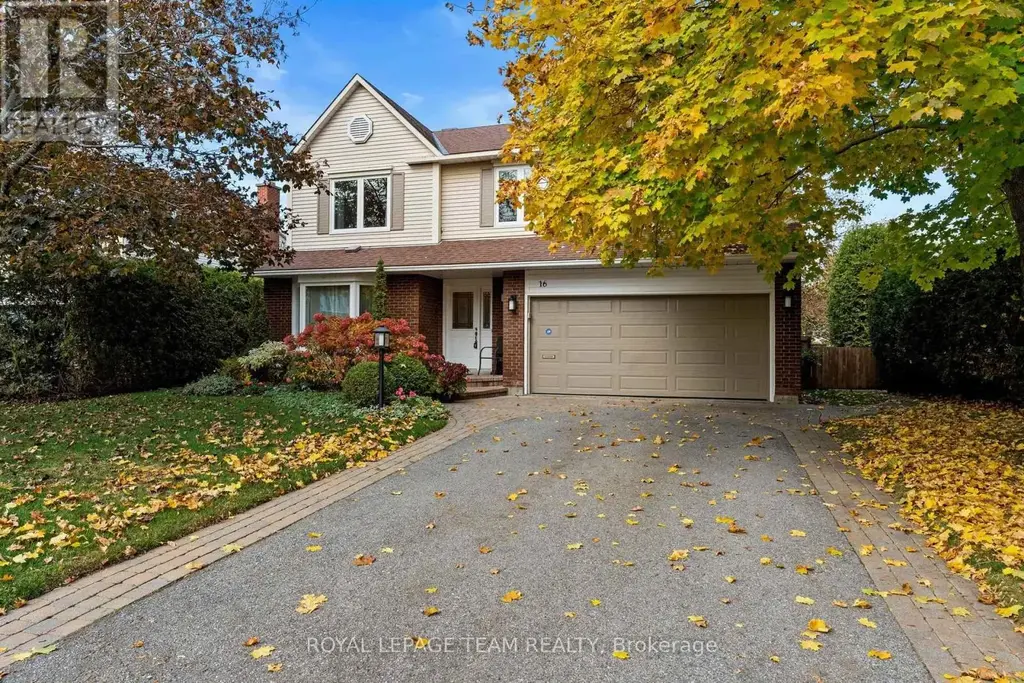 16 Phylis Street, Ottawa