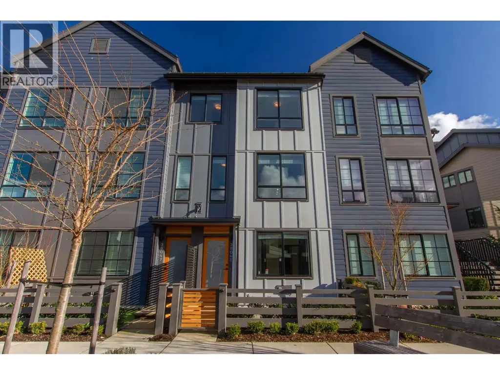 38045 Keel Way, Squamish