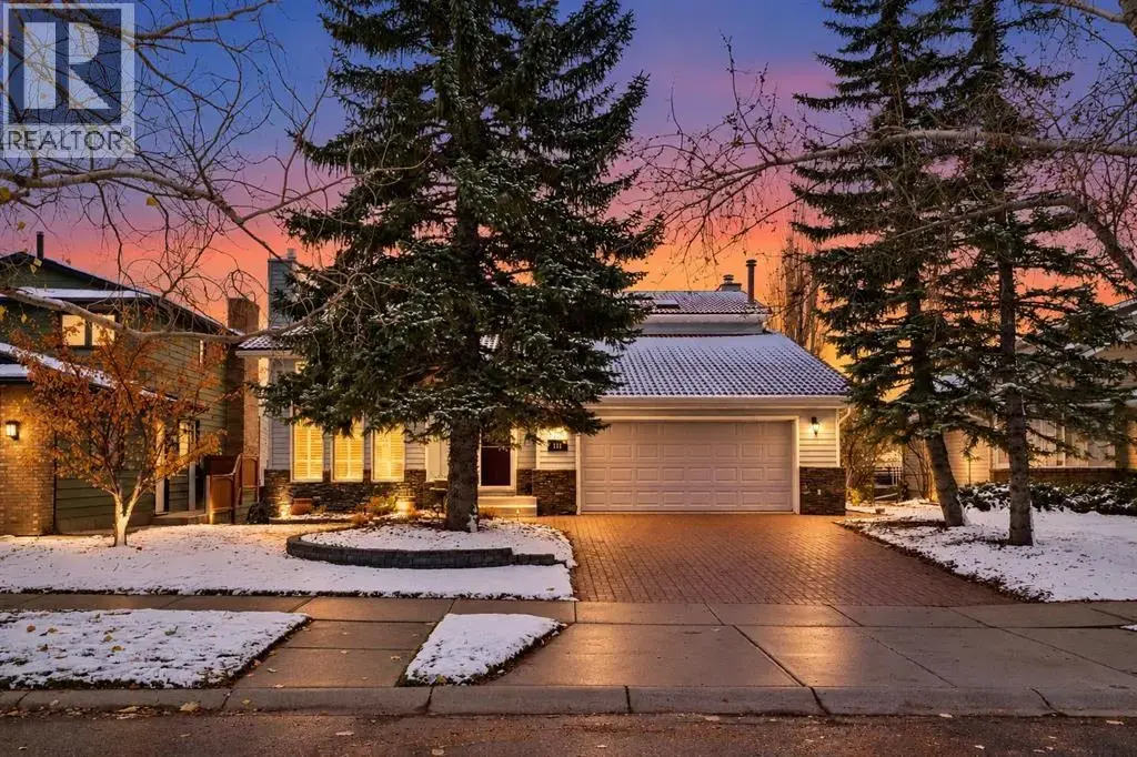 111 Hawksbrow Drive Nw, Calgary