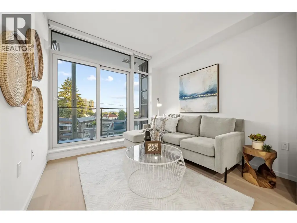 209 8486 Oak Street, Vancouver