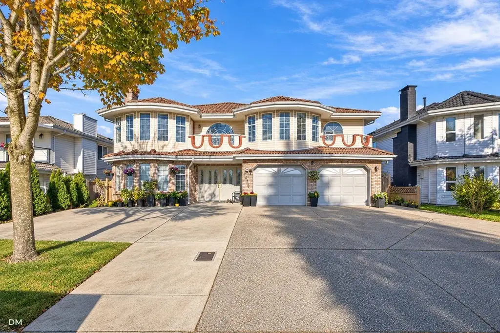 12459 68 Avenue, Surrey