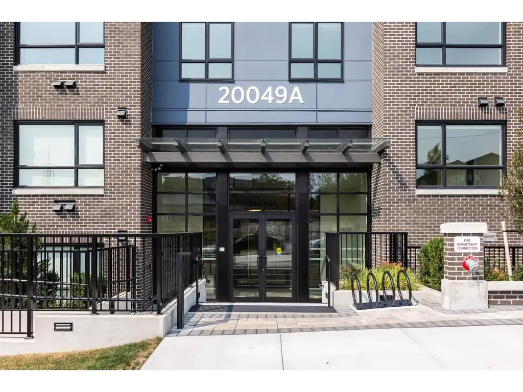 A210 20049 82 Avenue, Langley