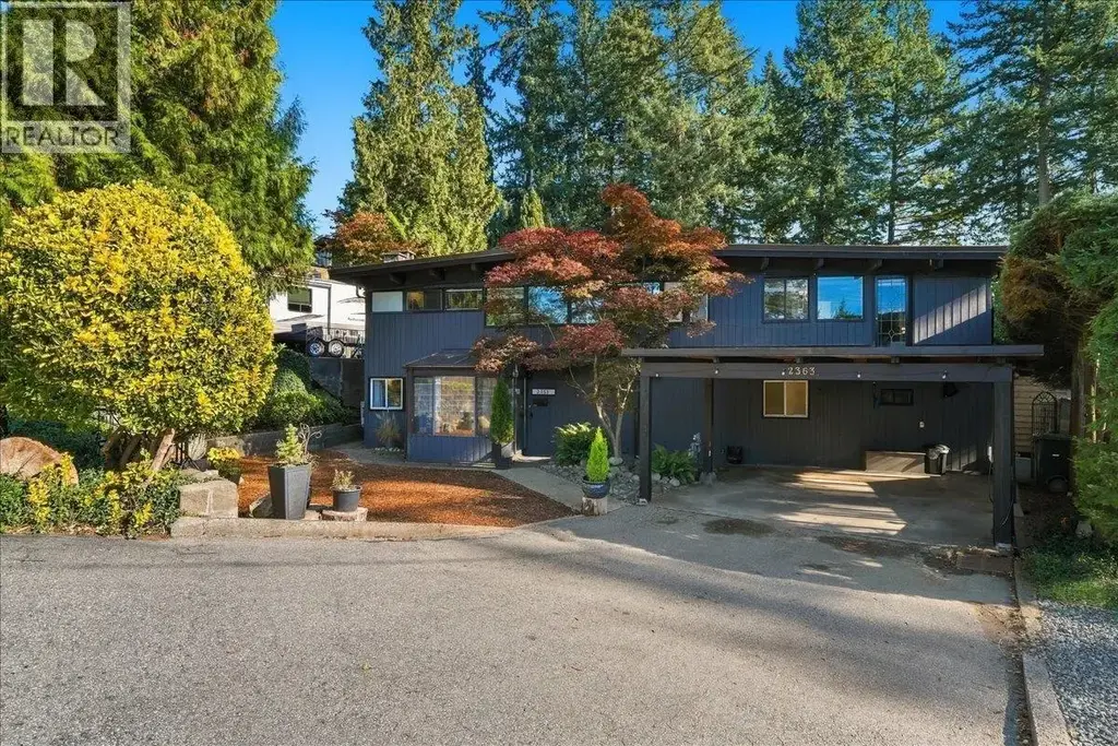 2363 Windridge Drive, North Vancouver