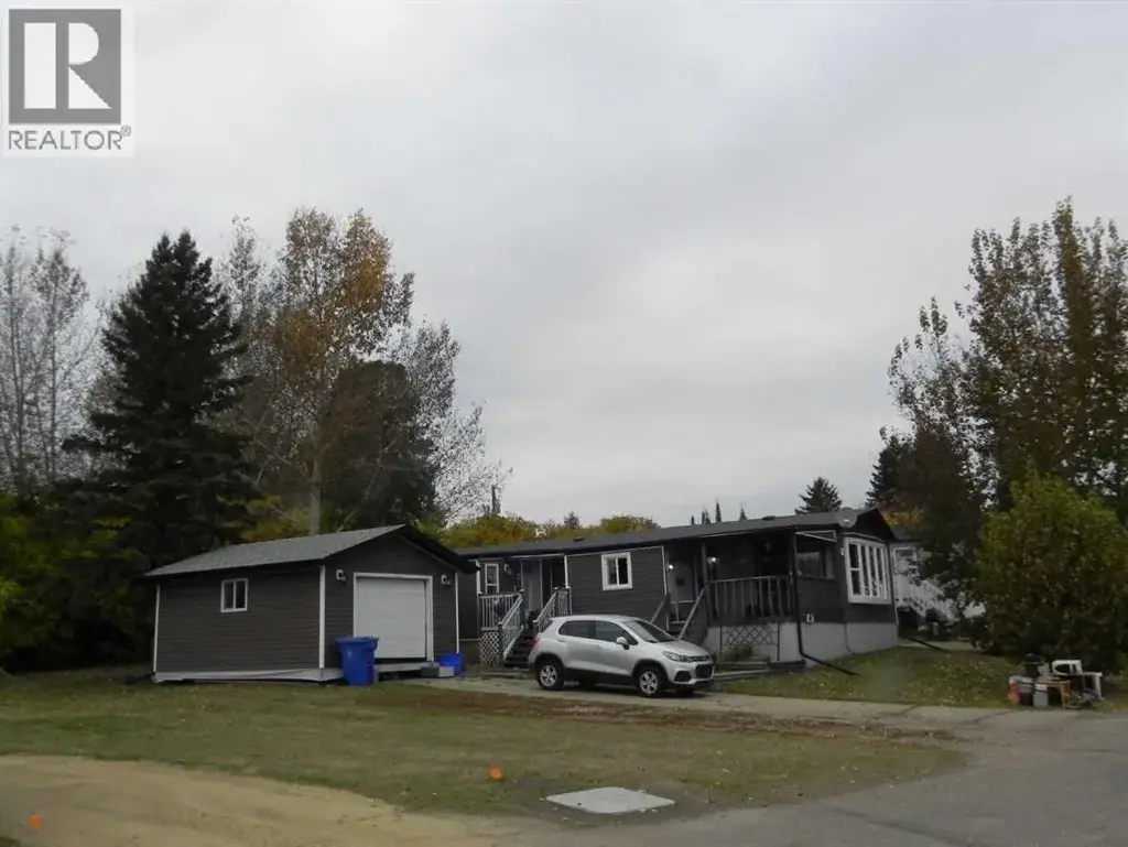 41 Parkland Acres, Lacombe