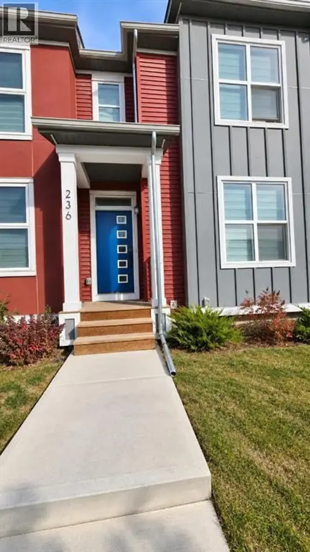 236 142 Avenue Nw, Calgary