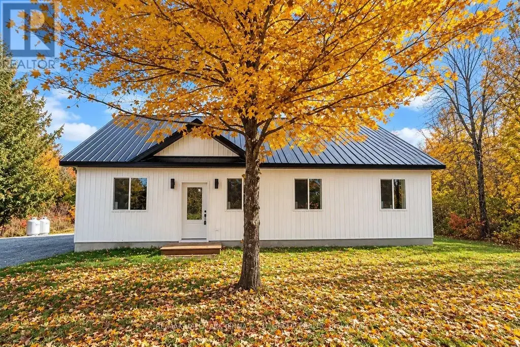5498 Hinchinbrooke Road, South Frontenac