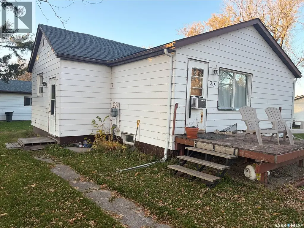 215 Indal Street, Elfros