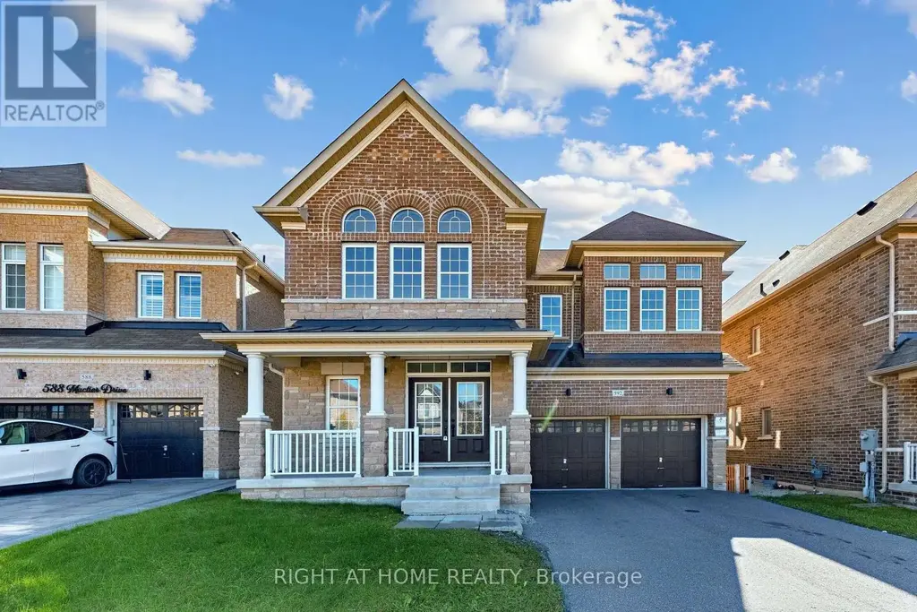 592 Mactier Drive, Vaughan (Kleinburg)