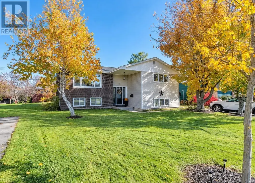 5 Hollyoake Lane, Cole Harbour