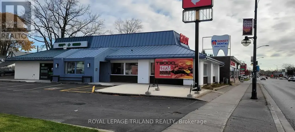 985 Talbot Street, St. Thomas