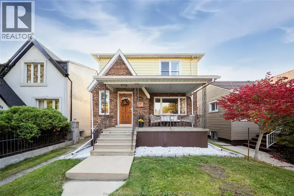 1653 Pierre Avenue, Windsor