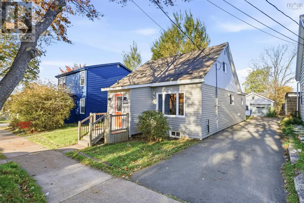 27 Symonds Street, Dartmouth