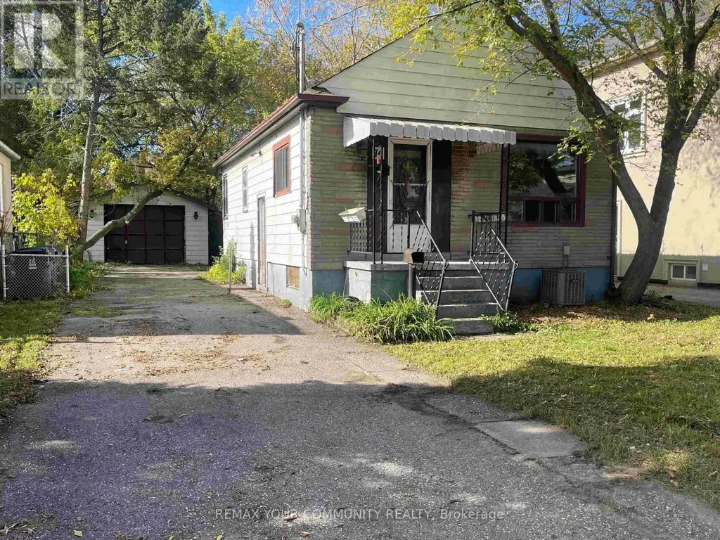 74 Sixteenth Street, Toronto (New Toronto)
