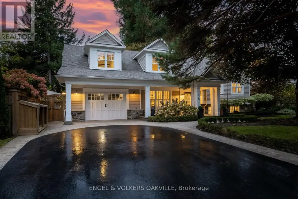 330 Camelot Court, Burlington (Shoreacres)