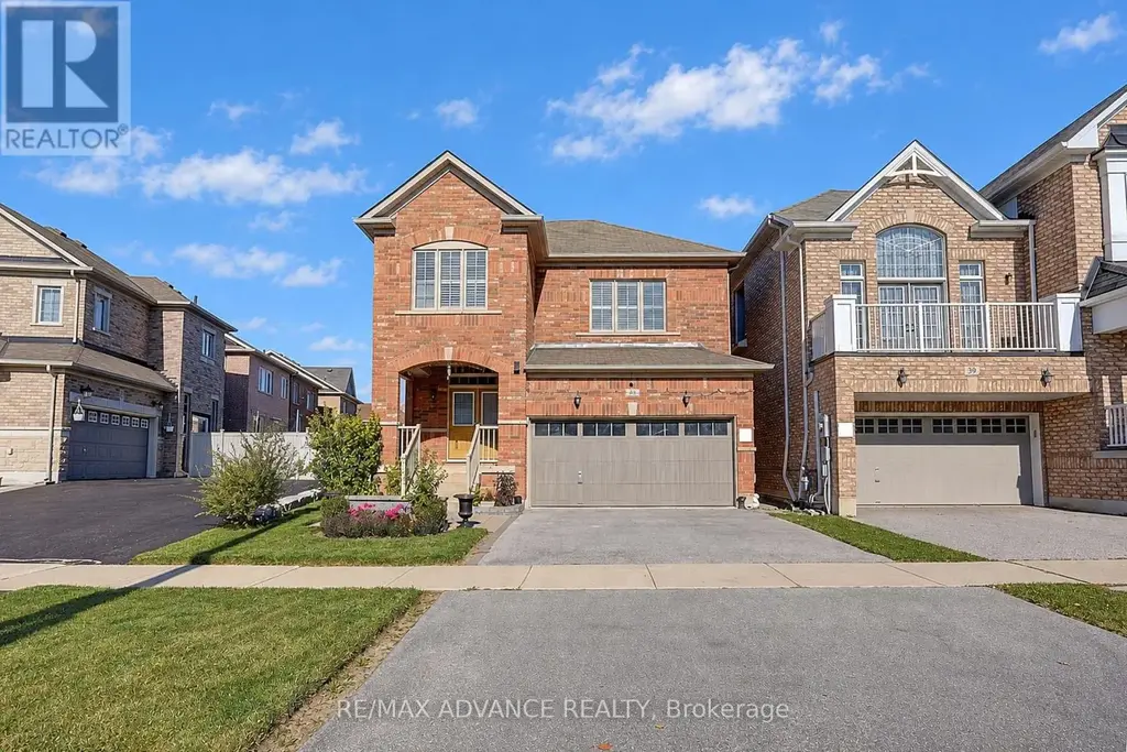43 Hoover Park Drive, Whitchurch-Stouffville (Stouffville)