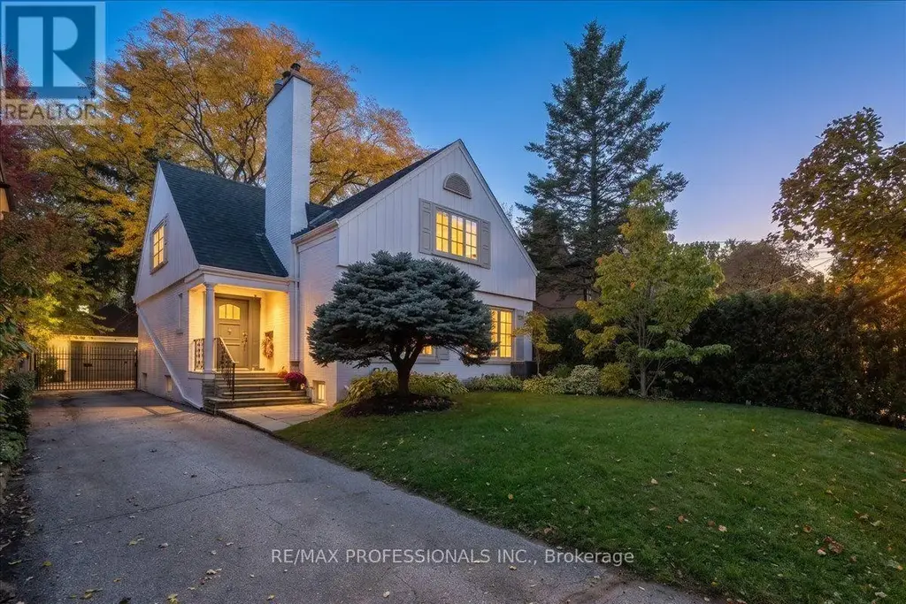 83 King Georges Road, Toronto (Kingsway South)