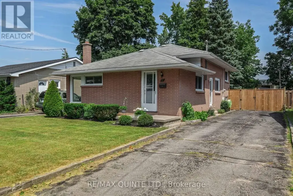15 Linton Park Road, Belleville (Belleville Ward)