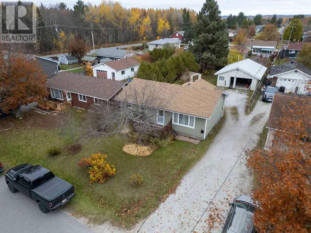 84 Farquhar St, Sault Ste. Marie