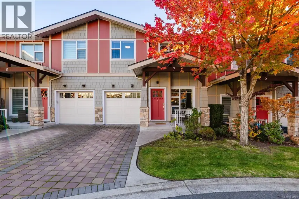 7 1900 Watkiss Way, View Royal
