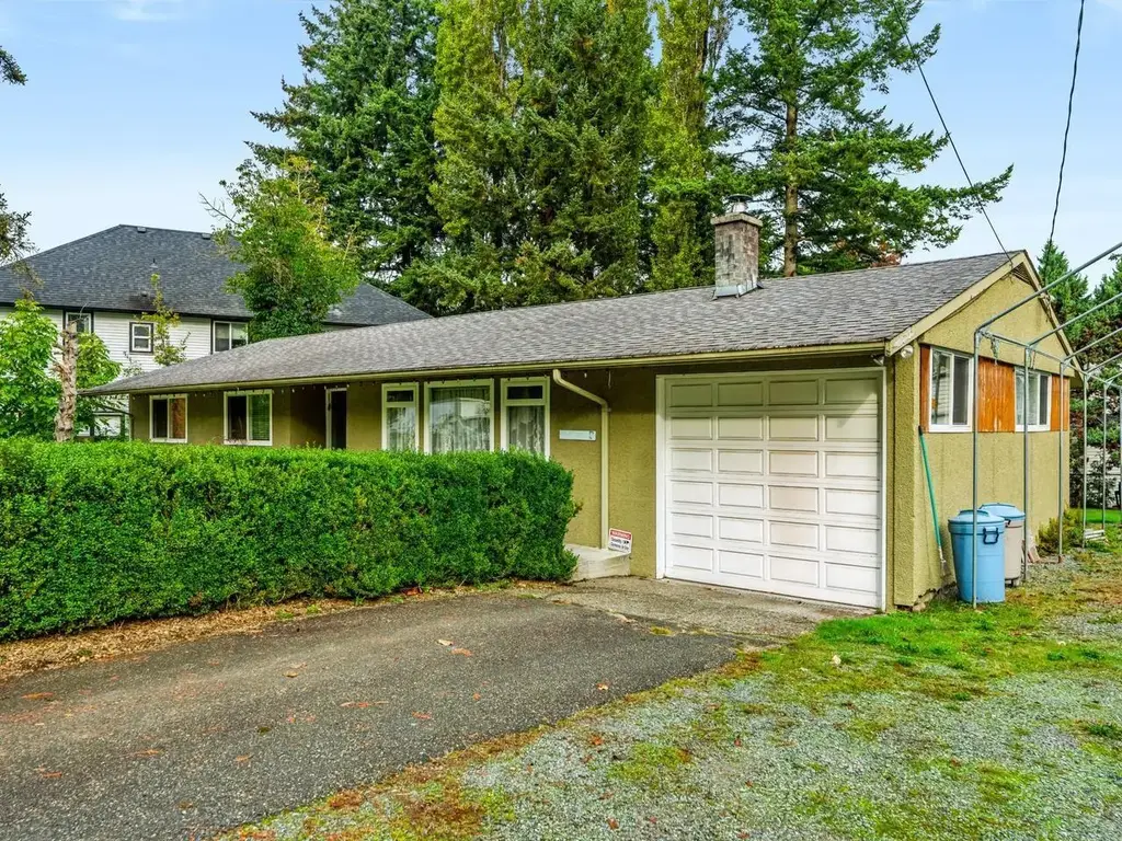 23745 40 Avenue, Langley