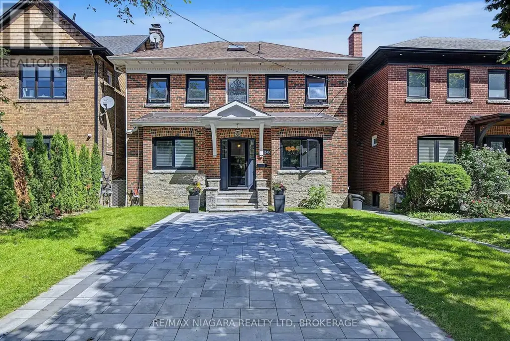 38 Yonge Boulevard, Toronto (Lawrence Park North)