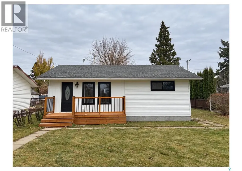 1006 3rd Street, Rosthern