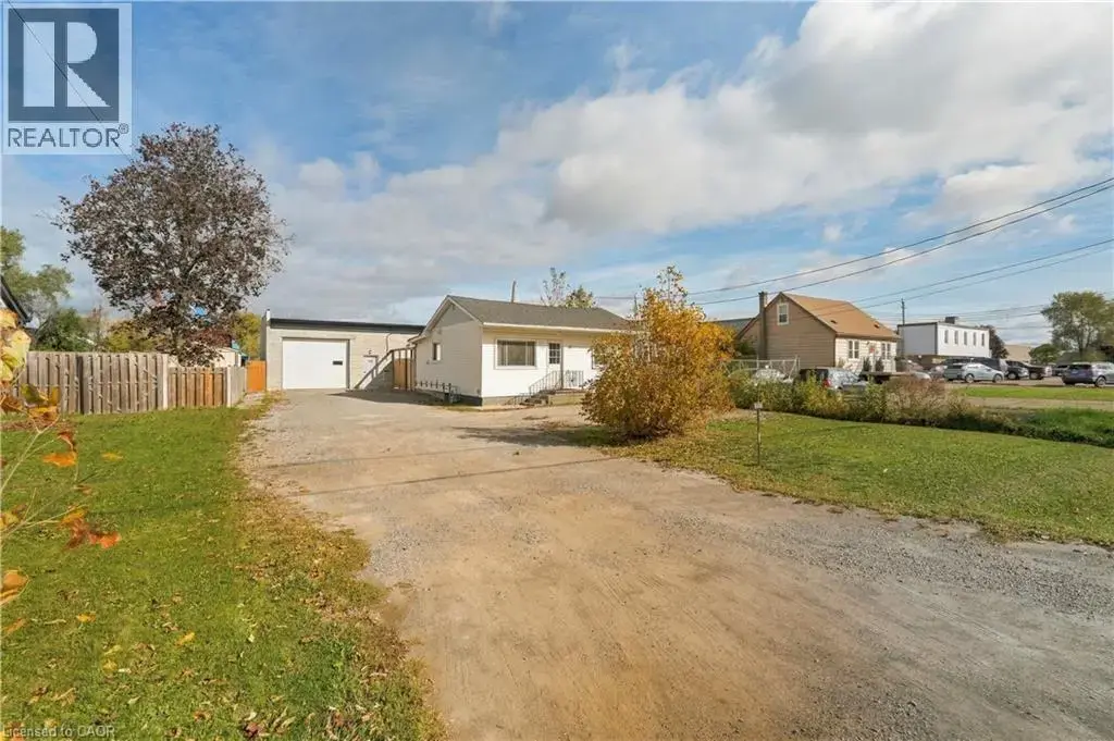 727 Barton Street, Stoney Creek