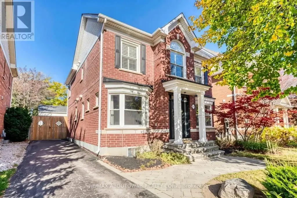 241 Lexington Road, Oakville (RO River Oaks)