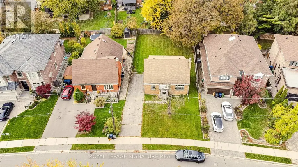 20 Silverton Avenue, Toronto (Clanton Park)