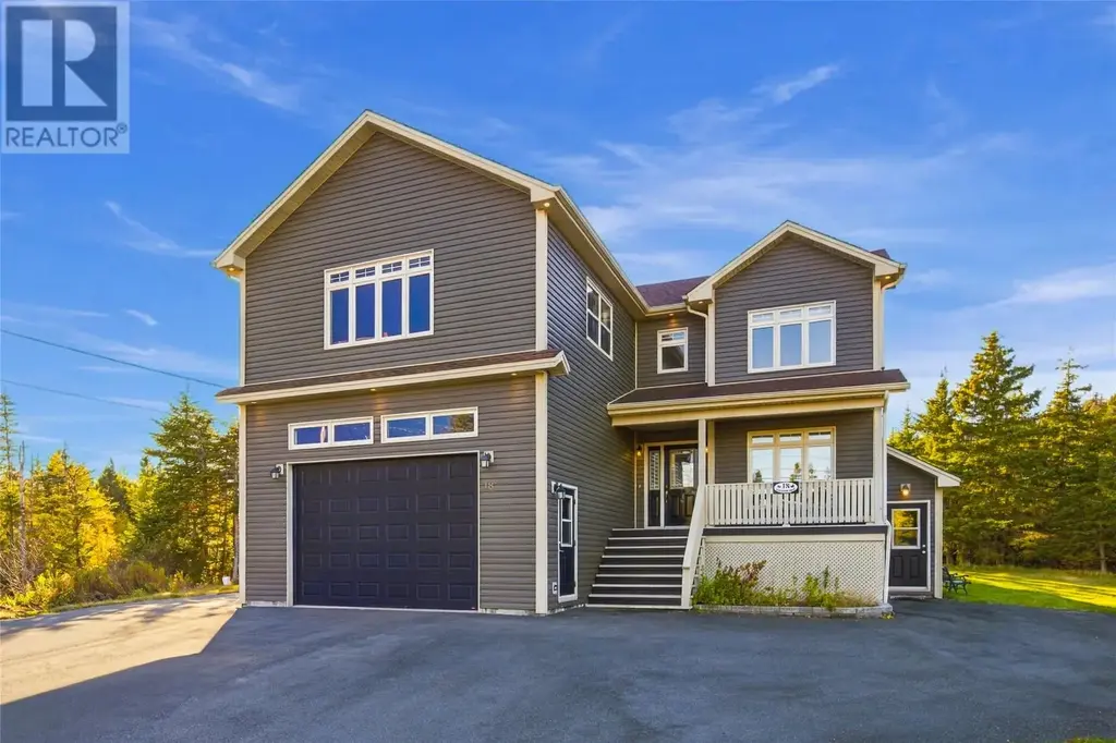 18 Country Path, Holyrood