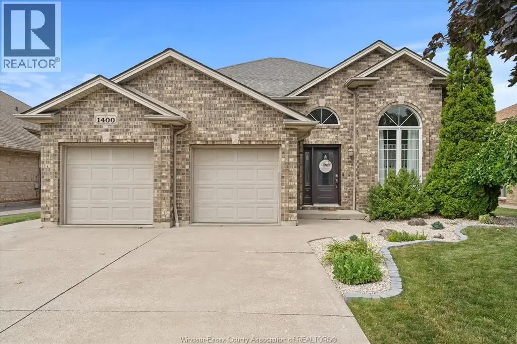 1400 Mcmahon Crescent, Lakeshore