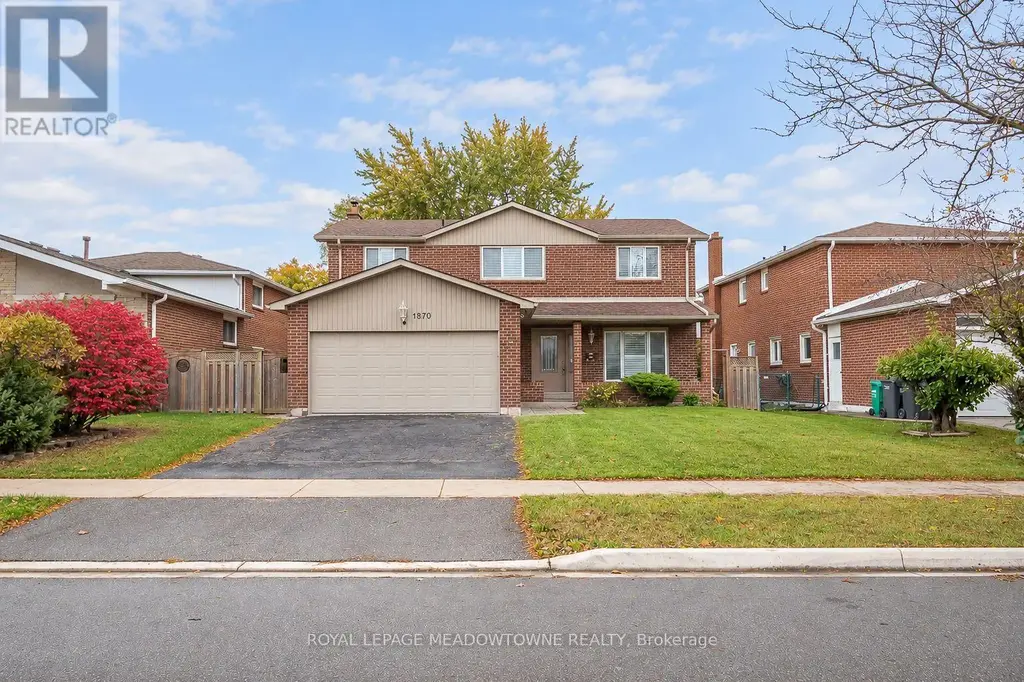 1870 Bough Beeches Boulevard, Mississauga (Rathwood)