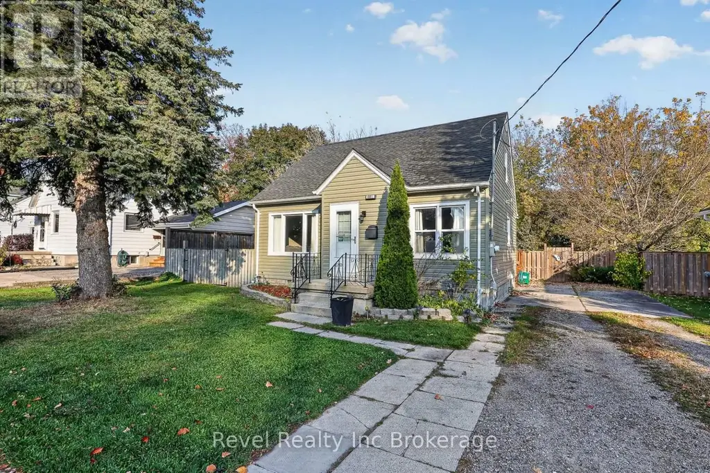681 Shenstone Avenue, Woodstock (Woodstock - North)