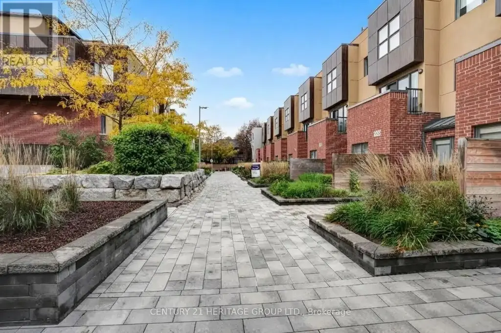 20 - 9r Clintwood Gate Ne, Toronto (Parkwoods-Donalda)