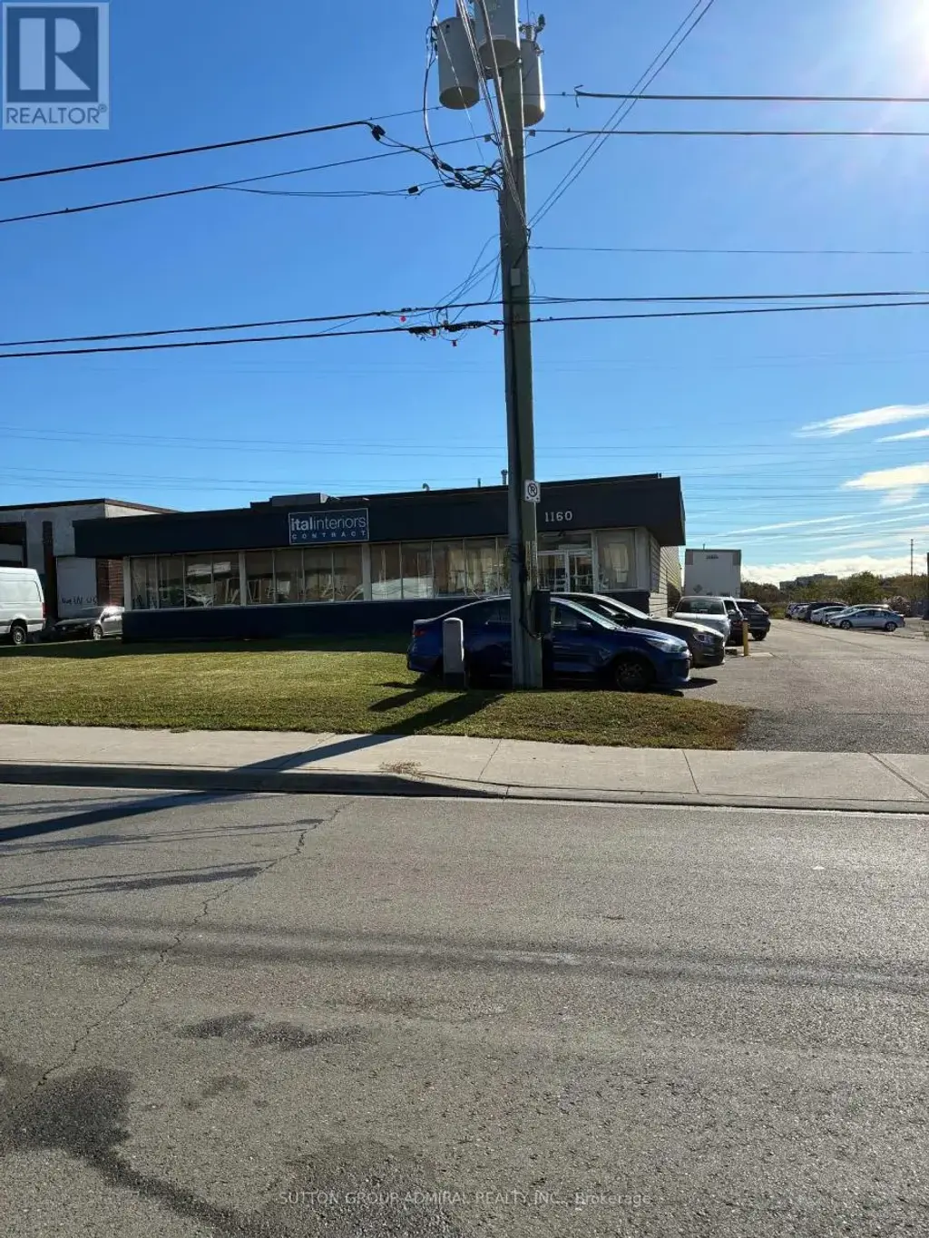 1160 Fewster Drive, Mississauga (Northeast)