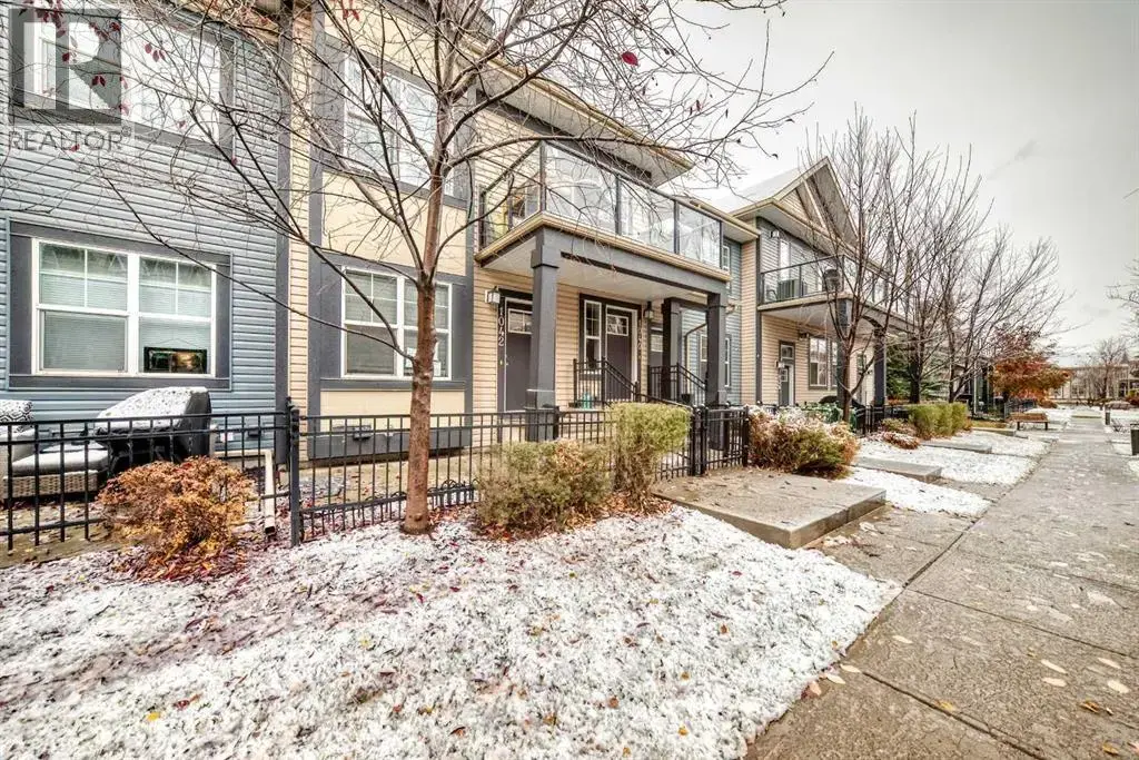 1042 Mckenzie Towne Villas Se, Calgary