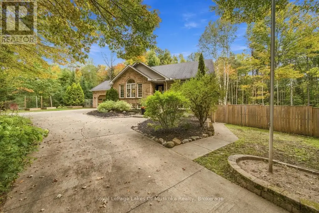 1002 Joseph Place, Gravenhurst (Morrison)