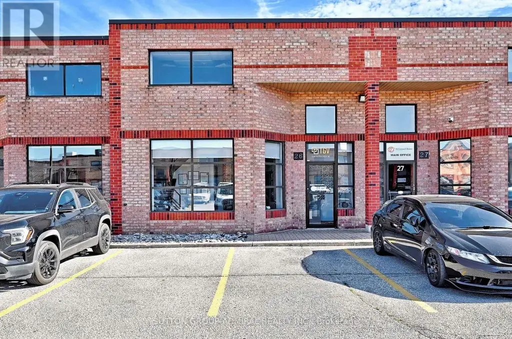 26 - 160 Applewood Crescent, Vaughan (Concord)