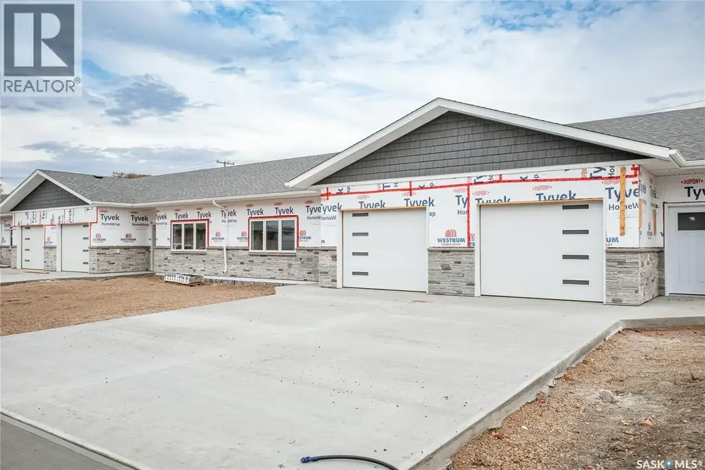 7 129 3rd Avenue Ne, Moose Jaw