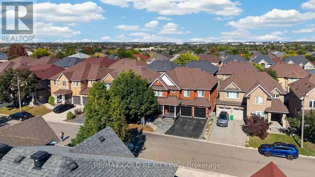 19 Briardale Road, Brampton (Fletcher's Meadow)