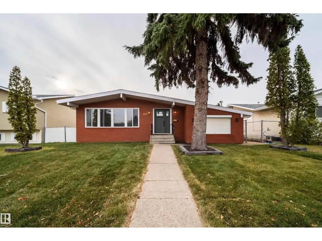 7807 144 Av Nw, Edmonton