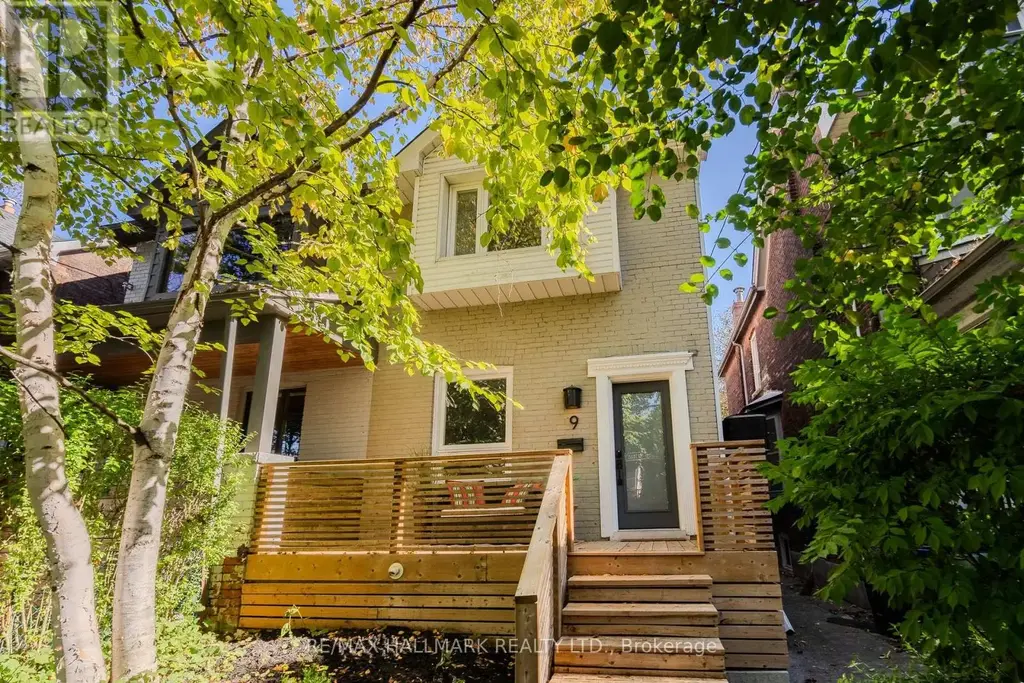 9 Prust Avenue, Toronto (South Riverdale)