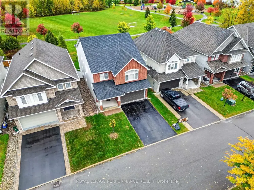 816 Azure Street, Ottawa