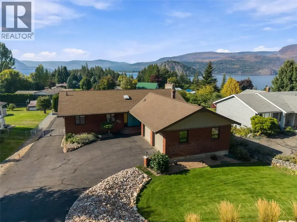 3331 Mcbride Road, Blind Bay