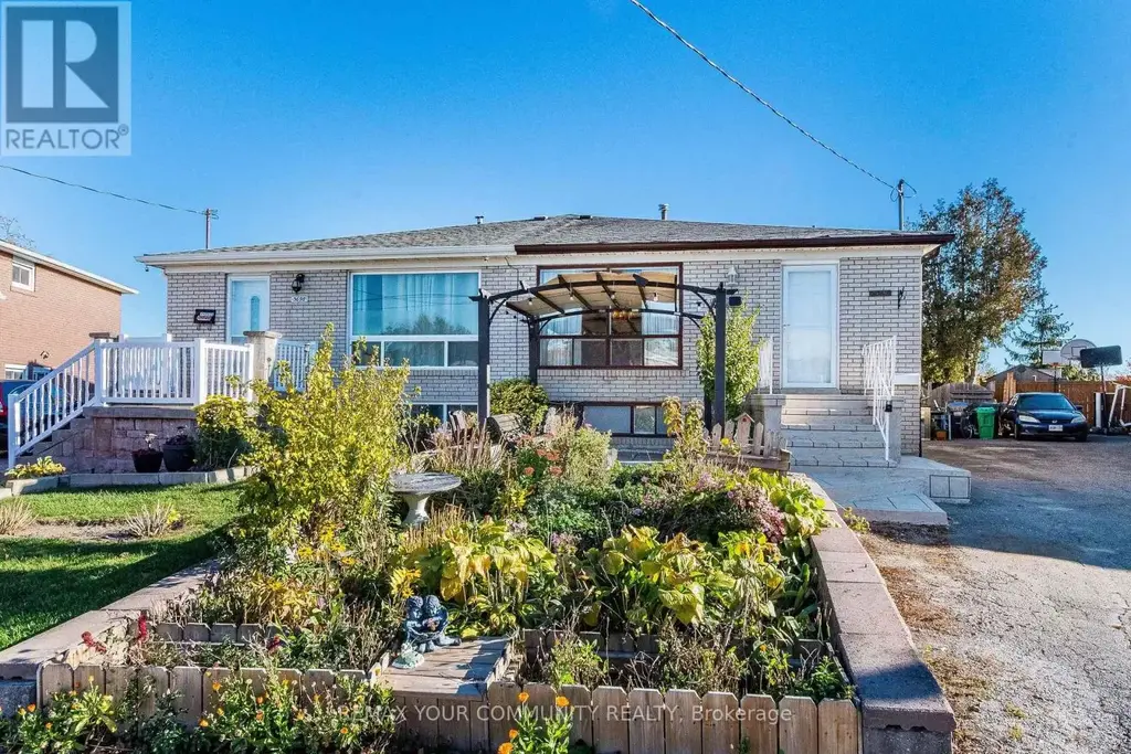 3696 Woodruff Crescent, Mississauga (Malton)