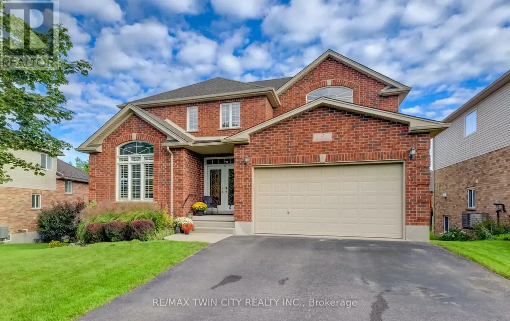 2 Firella Place, Wellesley